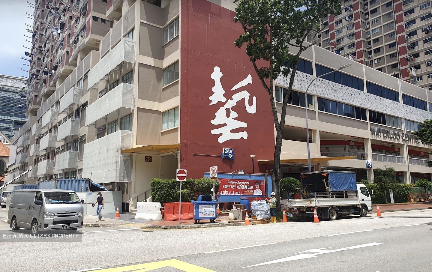 Waterloo Centre (D7), Office #315898431